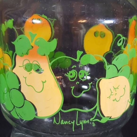 Nancy Lynn Juice Carafe - Picture 5 of 8